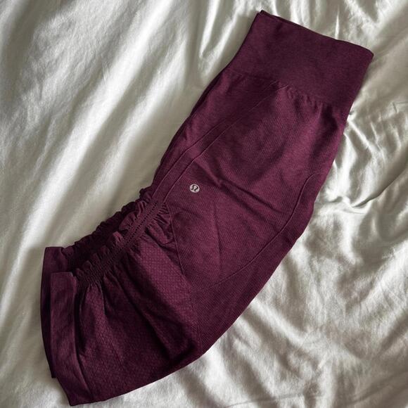 1 Lululemon In The Flow Crop II - Heathered Bordeaux Drama - Picture 3 of 9